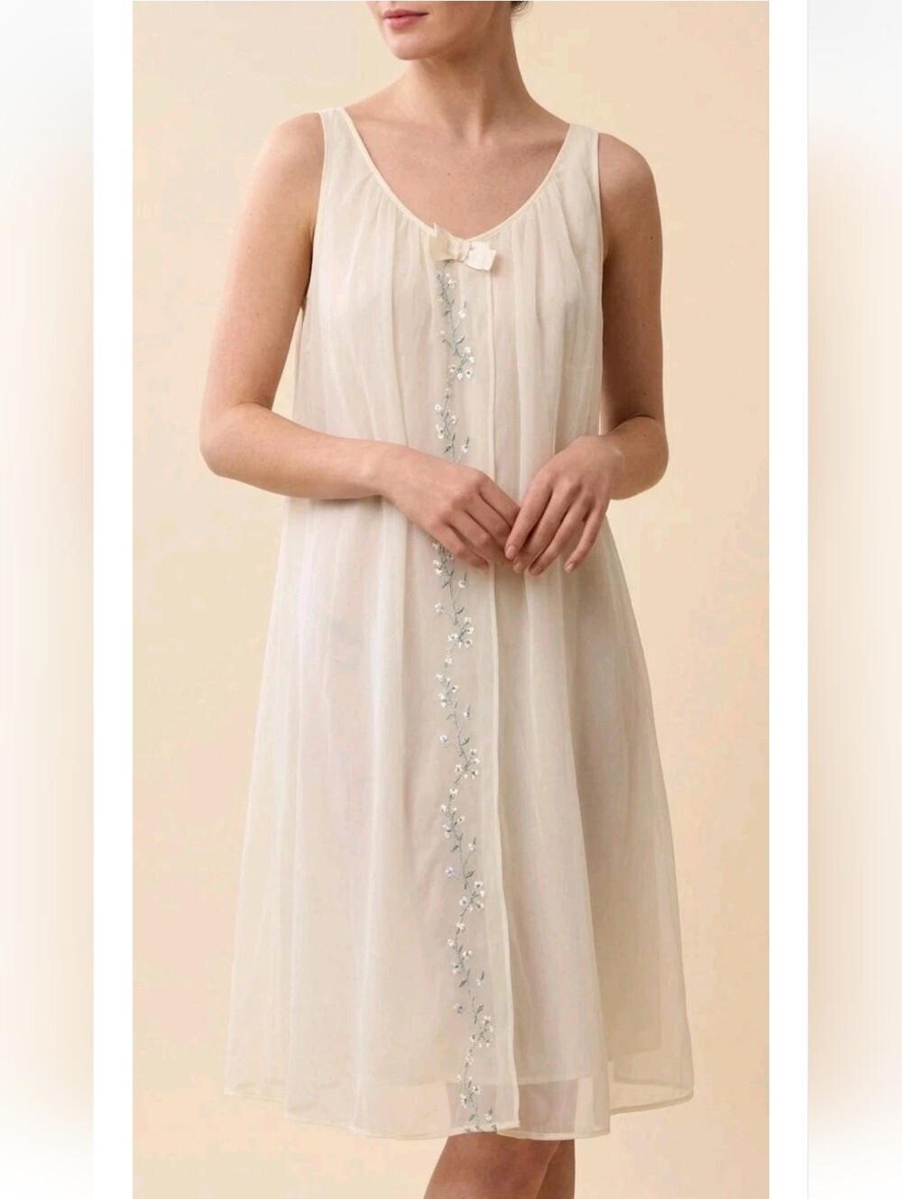 Vtg 60's Vanity Fair Nylon Embroidered Double-Layer Nightgown Mod Babydoll! M